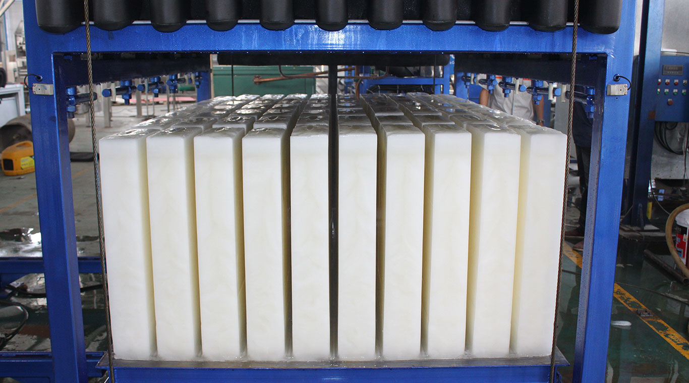 Máy làm đá khối làm lạnh trực tiếp FOCUSUN 5 tấn