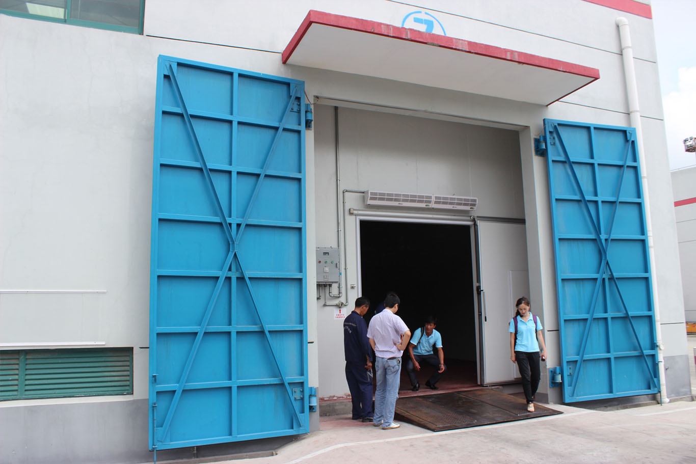 Industrial cold room