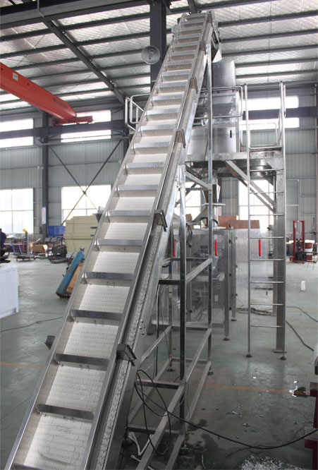 Fully-automatic ice packaging machine