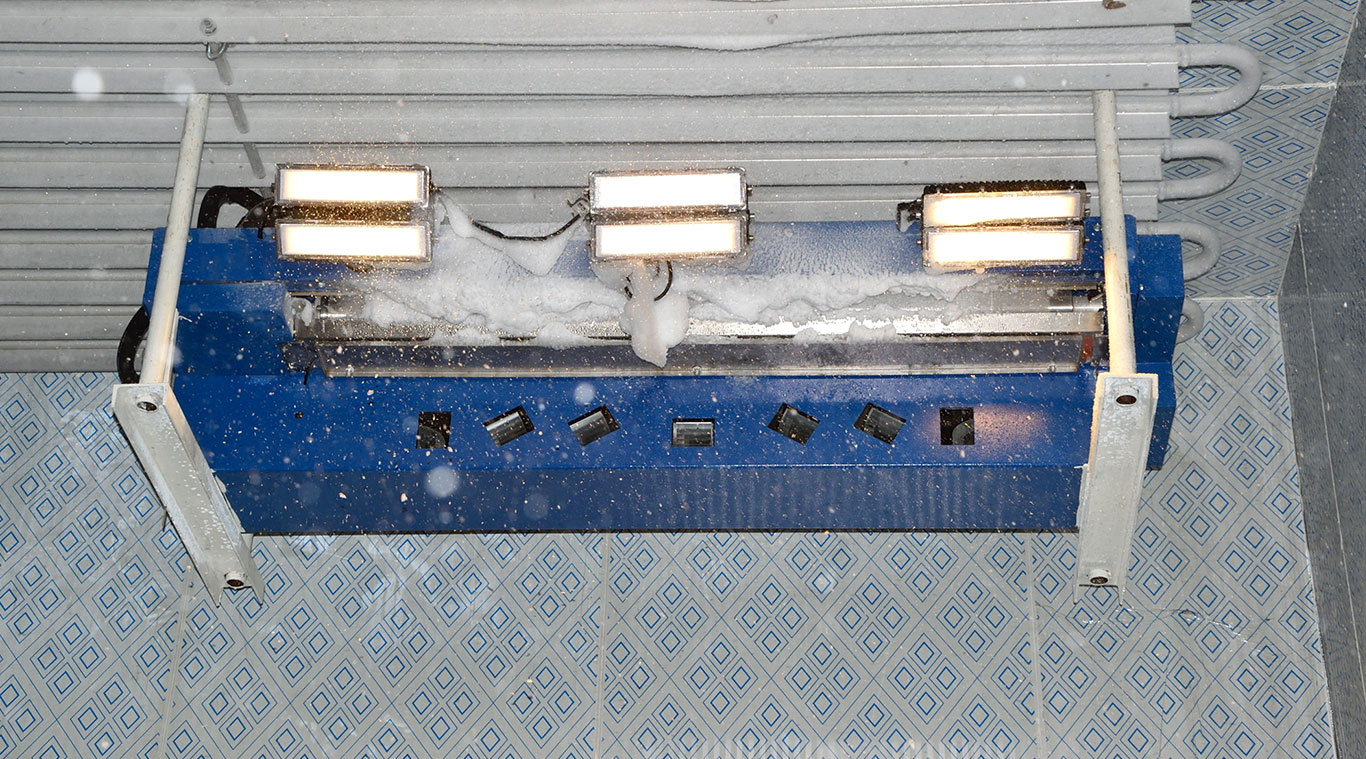 Focusun snow falling making machine FAS-3500G